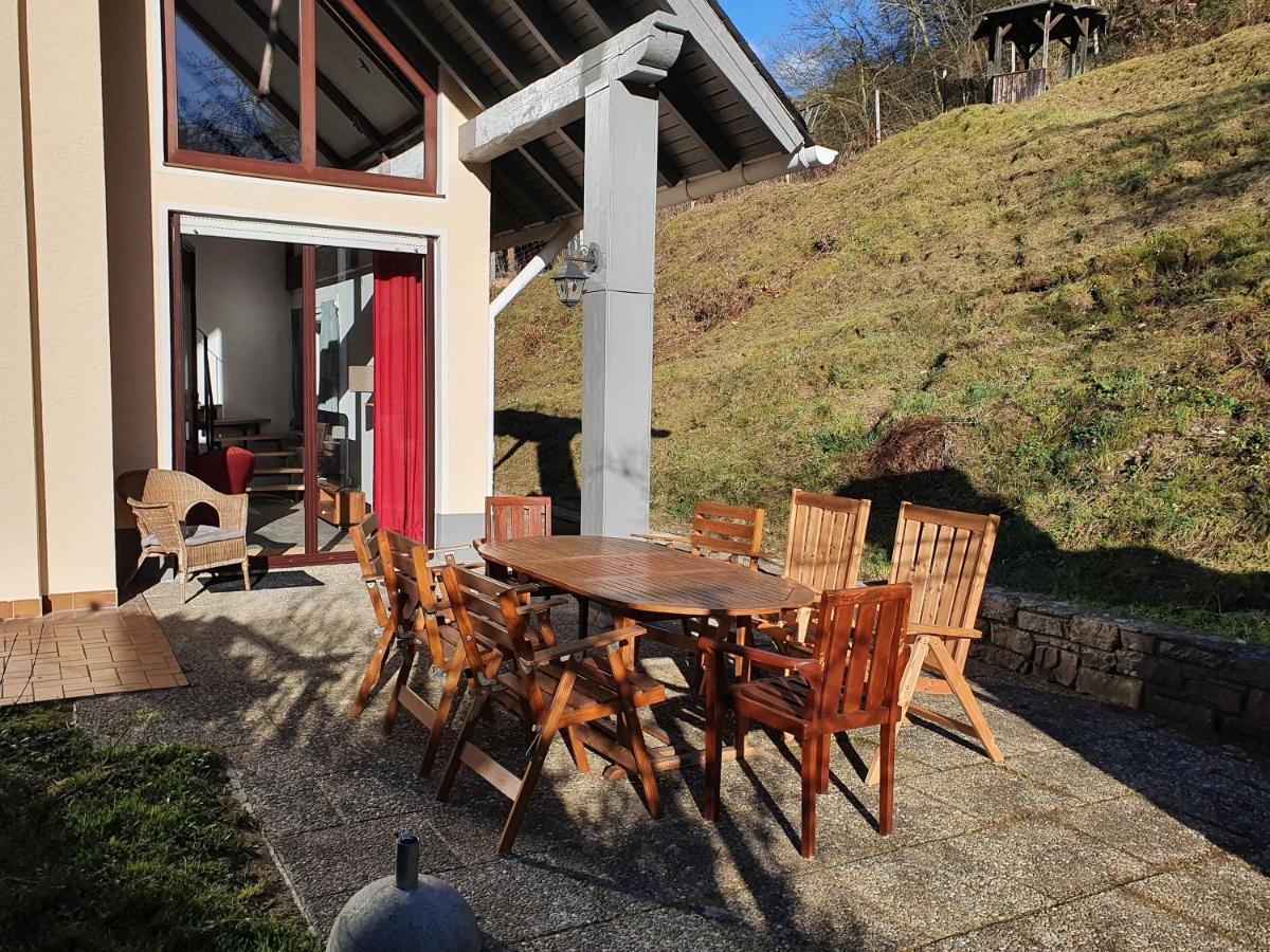 Grosses Ferienhaus Sauerburgblick Sauerthal Exterior foto